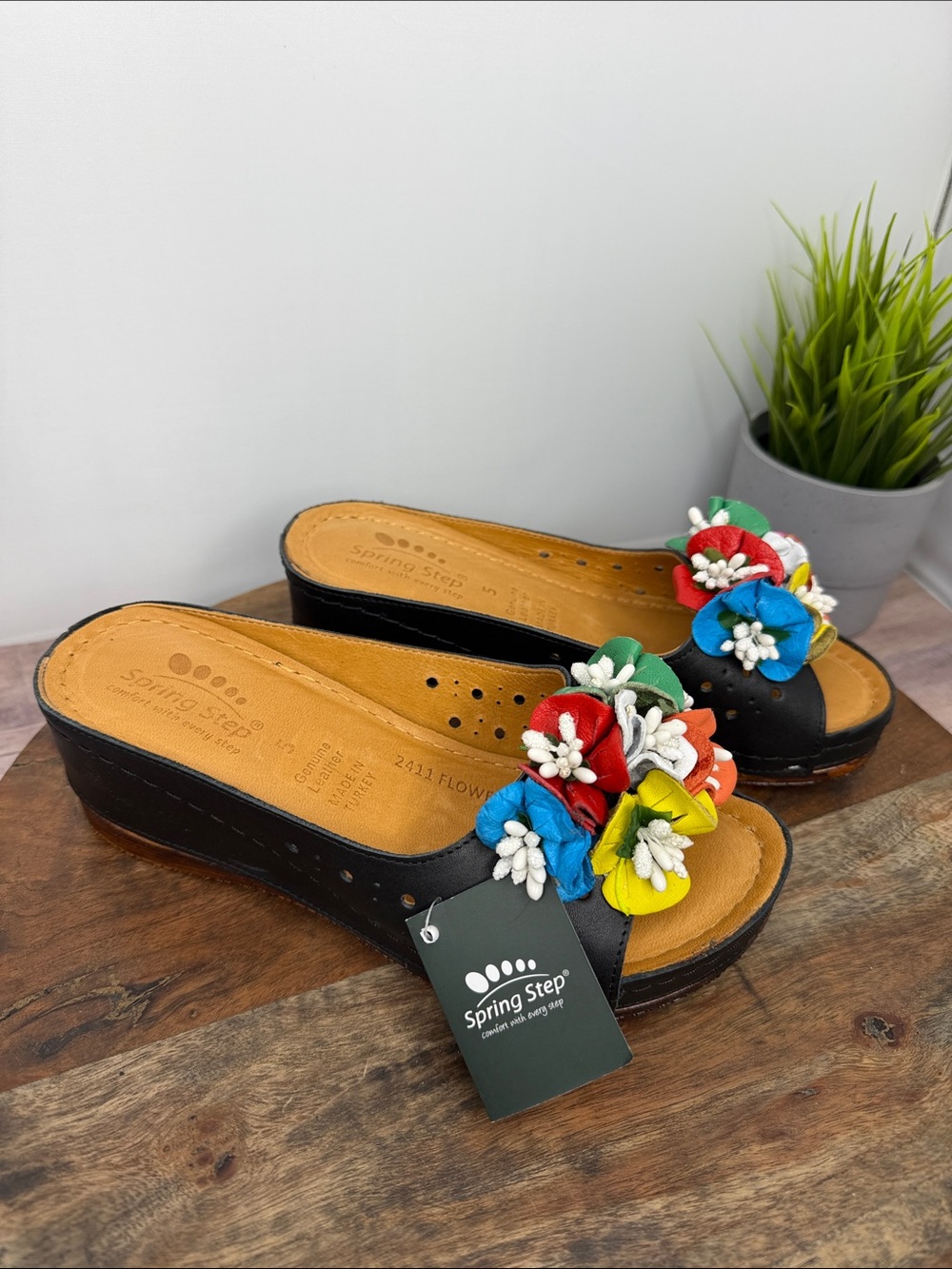 Spring Step Leather Slide Sandals Flowerchild - Size: 5